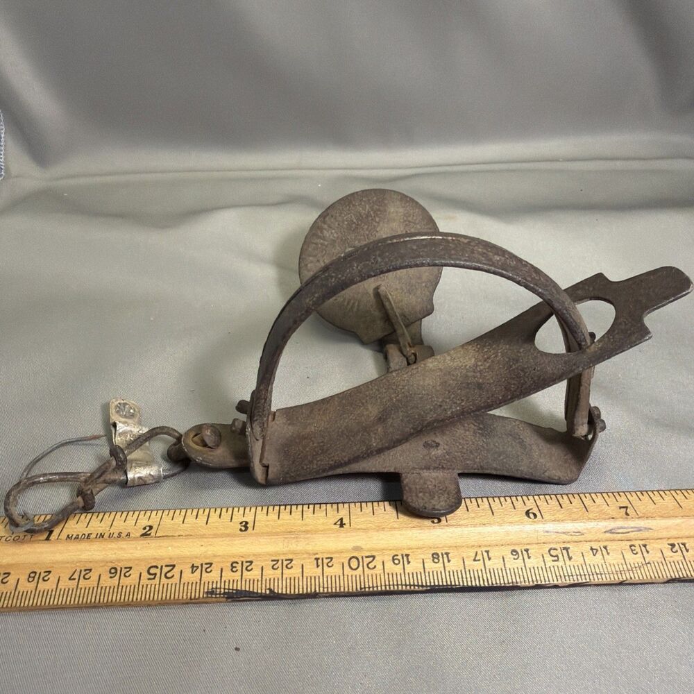 Vintage Oneida Victor #1 Jump Trap - Underspring Animal Trap - Primitive